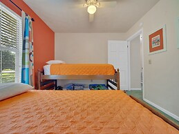 Smoky Mtn Retro 4 Bedroom Home