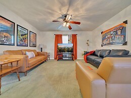 Smoky Mtn Retro 4 Bedroom Home