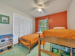 Smoky Mtn Retro 4 Bedroom Home