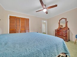 Smoky Mtn Retro 4 Bedroom Home