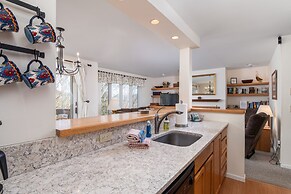 100 Snow Creek 2 Bedroom Condo