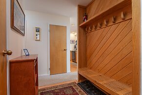 100 Snow Creek 2 Bedroom Condo