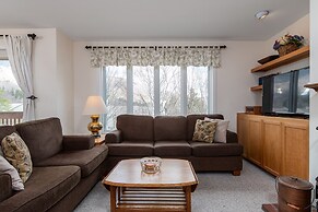 100 Snow Creek 2 Bedroom Condo