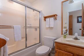 100 Snow Creek 2 Bedroom Condo