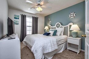 Beautiful Waterfront Home Close To Disney!large Spacious Layout, Pool 