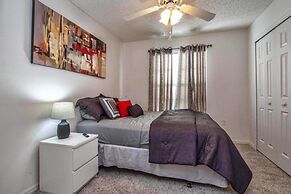 Beautiful Waterfront Home Close To Disney!large Spacious Layout, Pool 