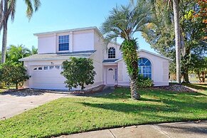 Beautiful Waterfront Home Close To Disney!large Spacious Layout, Pool 