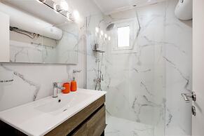 Halo - Luxury Studio in Athens