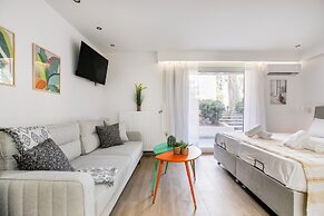 Halo - Luxury Studio in Athens