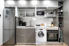 Halo - Luxury Studio in Athens