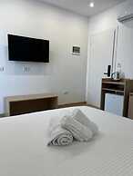 EMAR Beachfront Hotel Ksamil