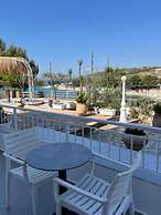 EMAR Beachfront Hotel Ksamil