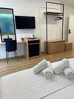 EMAR Beachfront Hotel Ksamil