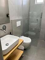 EMAR Beachfront Hotel Ksamil