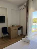 EMAR Beachfront Hotel Ksamil