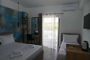 EMAR Beachfront Hotel Ksamil