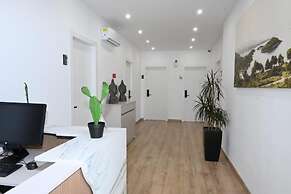 EMAR Beachfront Hotel Ksamil