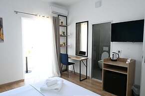 EMAR Beachfront Hotel Ksamil