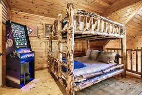 Resort Pool Fitness Room Hot Tub Jacuzzi