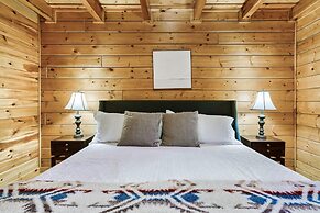 Resort Pool Fitness Room Hot Tub Jacuzzi