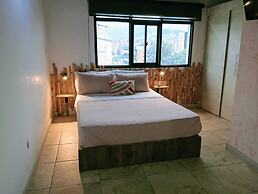 Tauro Black Suites