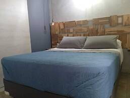 Tauro Black Suites