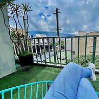 Tauro Black Suites