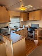 Seaside Bliss Retreat in Heart of Isle of Sheppy