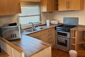 Seaside Bliss Retreat in Heart of Isle of Sheppy