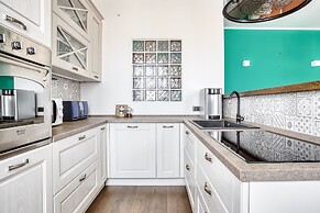 JOIVY Superb 2bed flat with balcony