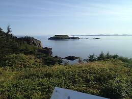 Arnold's Cove Inn