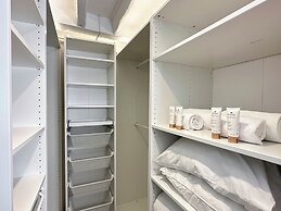 1533 Petites écuries