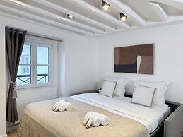 1533 Petites écuries