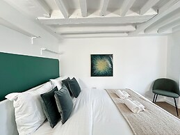 1533 Petites écuries