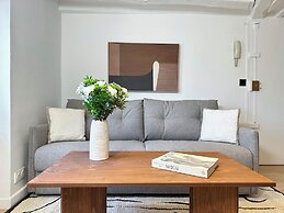 1533 Petites écuries