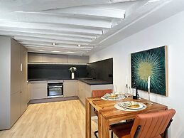 1533 Petites écuries