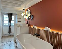 1533 Petites écuries