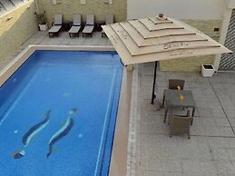 Premium Strato Hotel