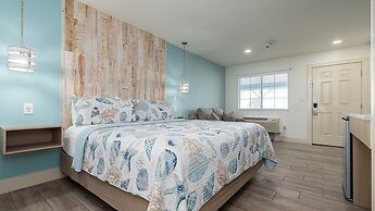 Bluff's Landing Lodge