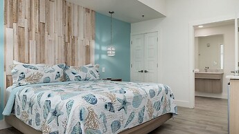 Bluff's Landing Lodge