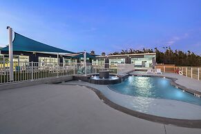 Bluff's Landing Lodge