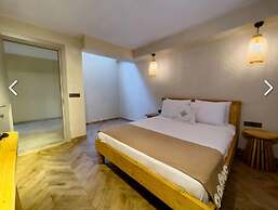 Trina Talles Alaçatı