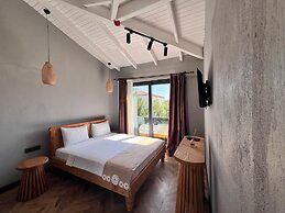 Trina Talles Alaçatı