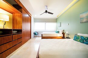 2 BR Condo with Rooftop Pool - Terrazas