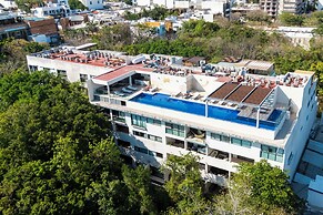 2 BR Condo with Rooftop Pool - Terrazas