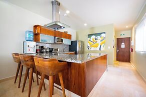 2 BR Condo with Rooftop Pool - Terrazas