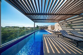 2 BR Condo with Rooftop Pool - Terrazas