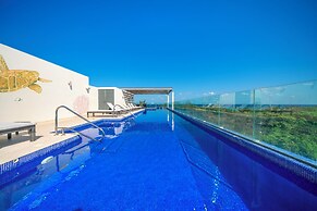 2 BR Condo with Rooftop Pool - Terrazas