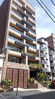 Cool 3 BR W/ Balcony in Laureles Medellín