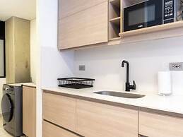 Cozy 3 BR w/ Balcony in Laureles Medellín
